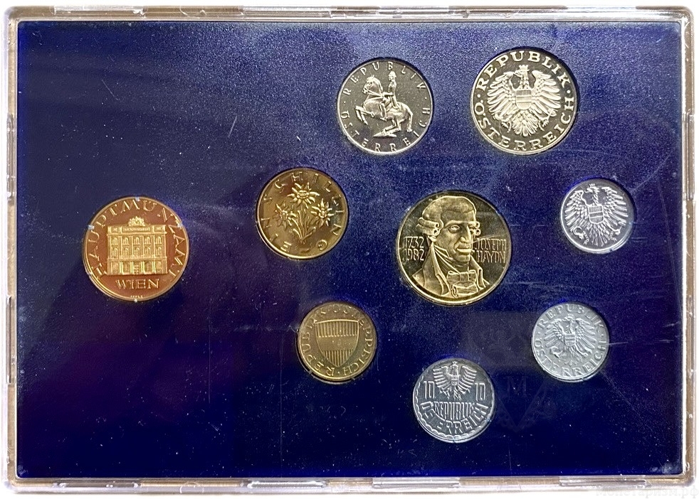 Официальный годовой набор монет 1982 год.Австрия.Пластик.Proof.